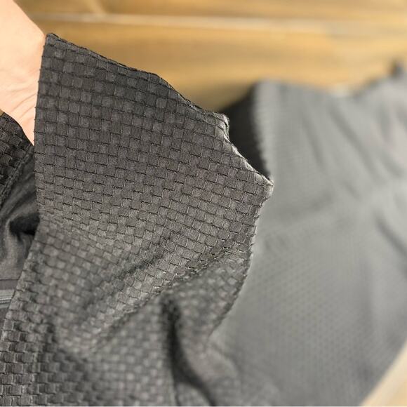 NWT BW Collection Zara size M Black Textured Cap Sleeve Dress Midi Knit Bodycon - Picture 7 of 12